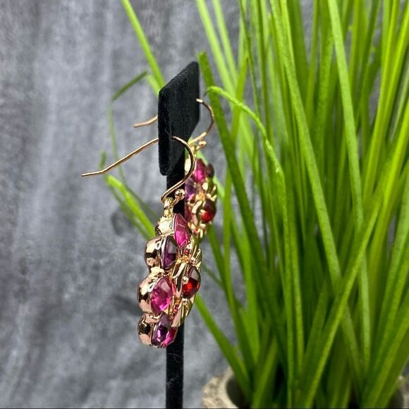 Dillard’s Flower Rhinestone Drop Dangle Earrings Pink Gold - Picture 9 of 9